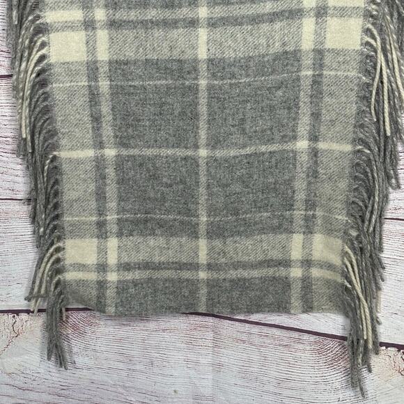 Banana Republic Wool & Angora Rabbit Plaid Fringe Winter Cozy Warm Scarf - Picture 4 of 6